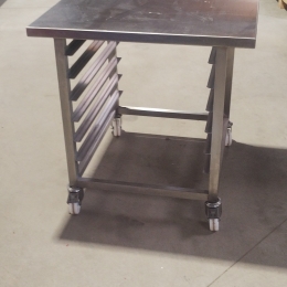 Mobile s/s table / base